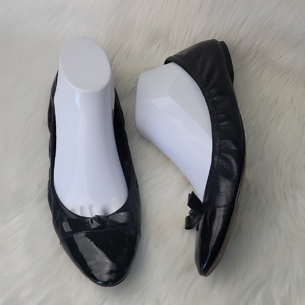 COLE HAAN Black Leather Patent Cap Toe Bow Preppy Office Casual Ballet Flats 9.5